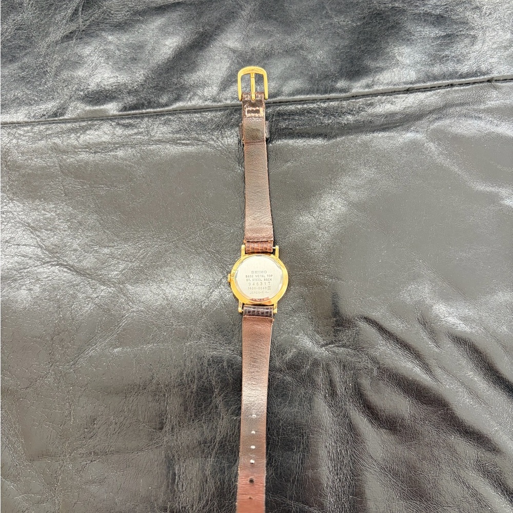Seiko Vintage Gold-Tone Round Watch with (used) Brown Leather Strap - Picture 4 of 7